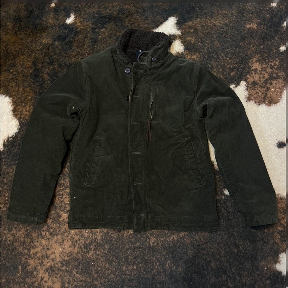 Forest Green Sherpa Jacket with Classic Design